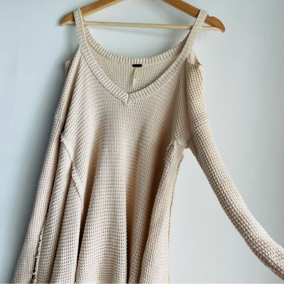 Free People Moonshine thermal cold shoulder shirt size small cream - Picture 6 of 8